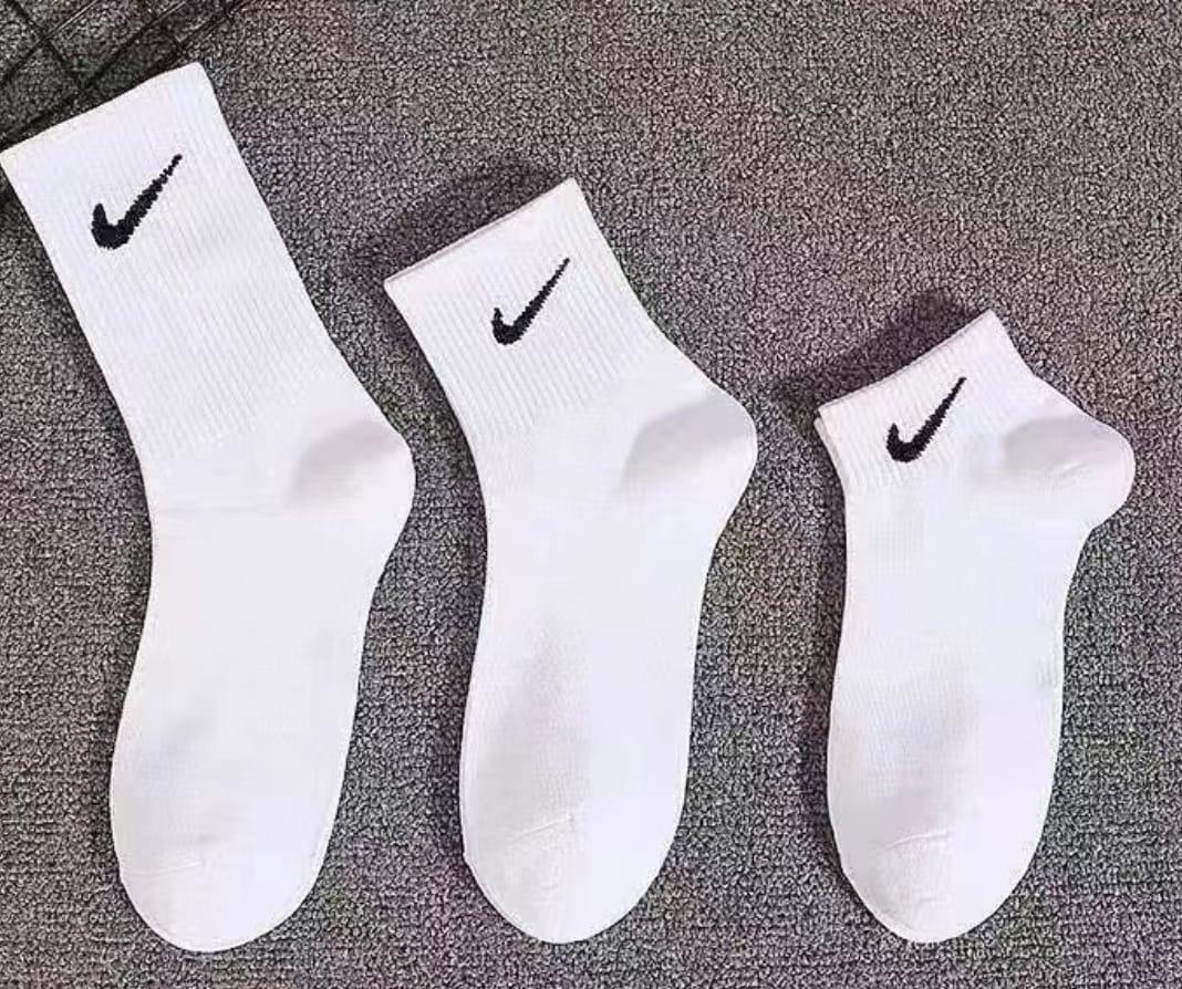 🎁 Pair of Socks (100% off)