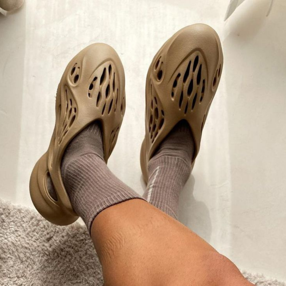 Yeezy Foam RNNR Mist