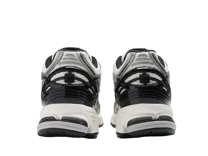 New Balance 1906 – Silver Black