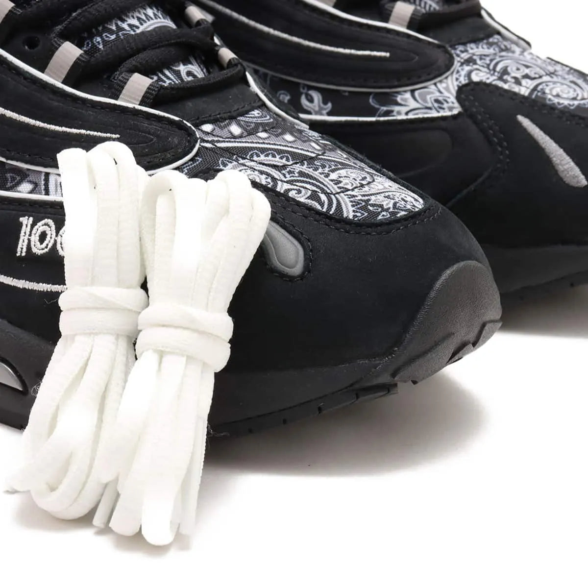New Balance 1000 – Atmos bāṅdhnū