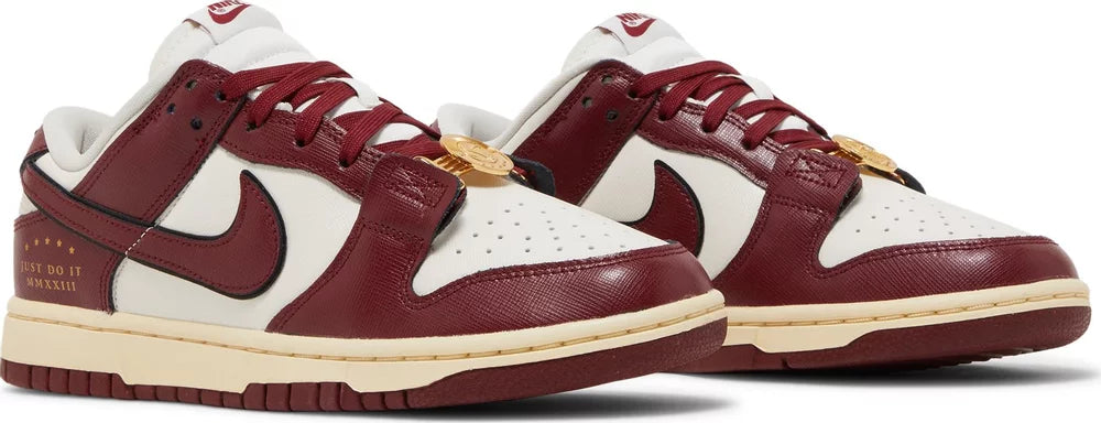 Dunk Low SE Sisterhood – Team Red