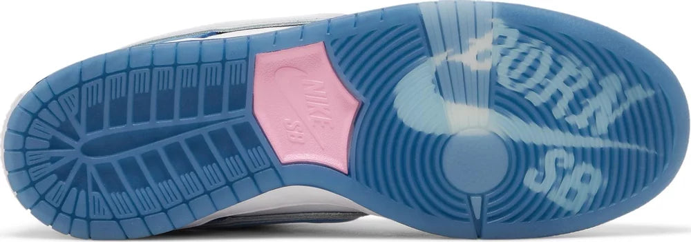 Born x Raised x Dunk Low SB – One Block at a Time