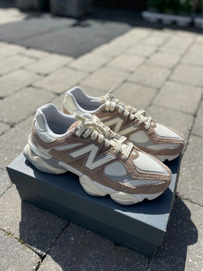 New Balance 9060 Driftwood