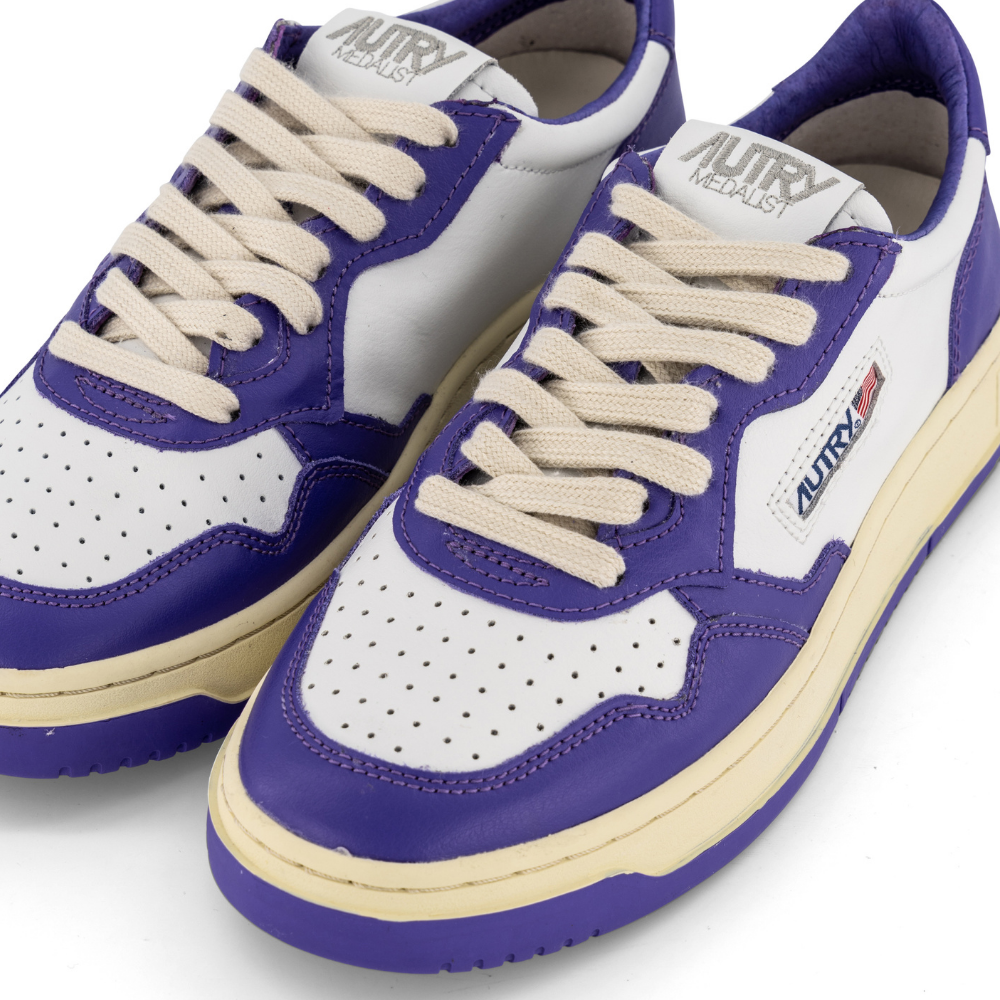 Autry Medalist Low Sneakers White Purple