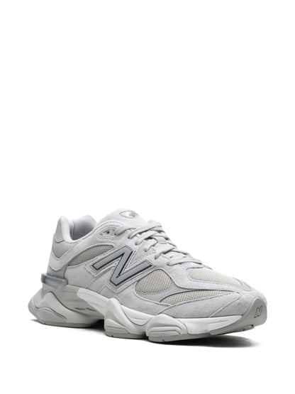 New Balance 9060 – Silver Metallic Grey