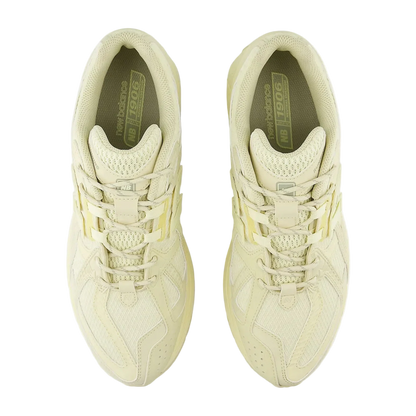 New Balance 1906 Pale Moss Ambient Light