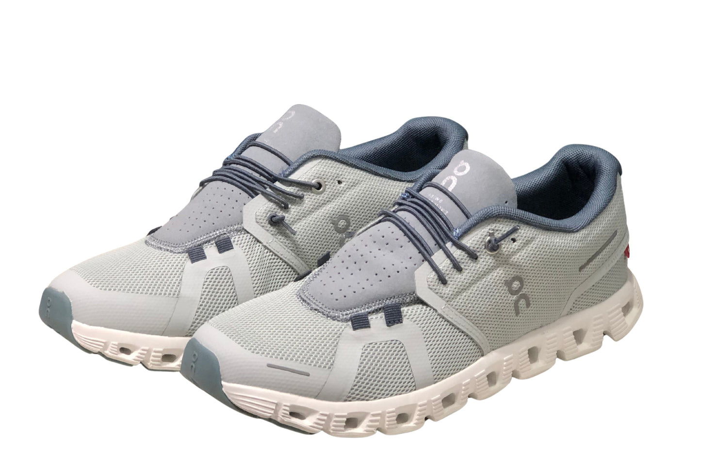 On Cloud 5 Running