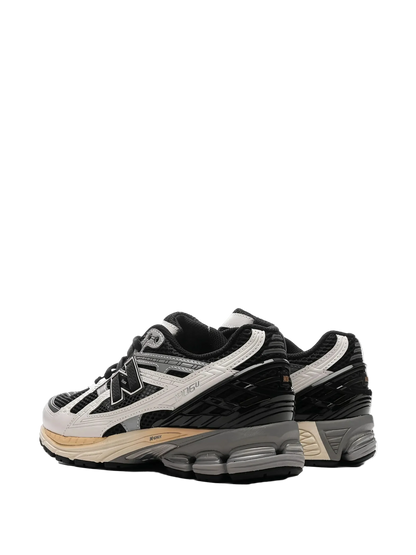 New Balance 1906U Black Sea Salt Magnet