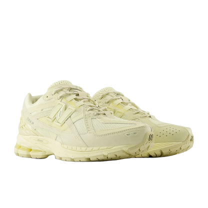 New Balance 1906 Pale Moss Ambient Light