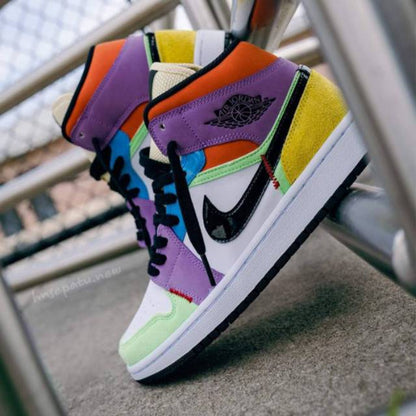 Nike Air Jordan 1 Mid SE Lightbulb