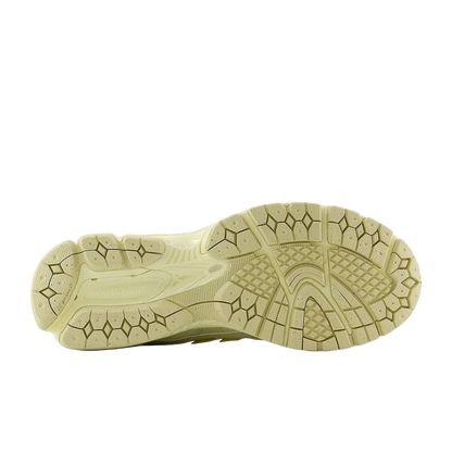 New Balance 1906 Pale Moss Ambient Light