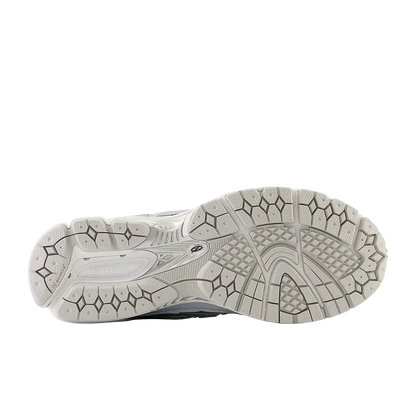 New Balance 1906 Metallic Silver Grey