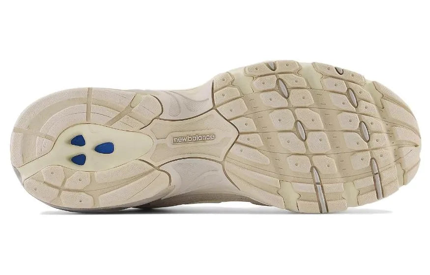 New Balance 530 Moonbeam Raw Cashew
