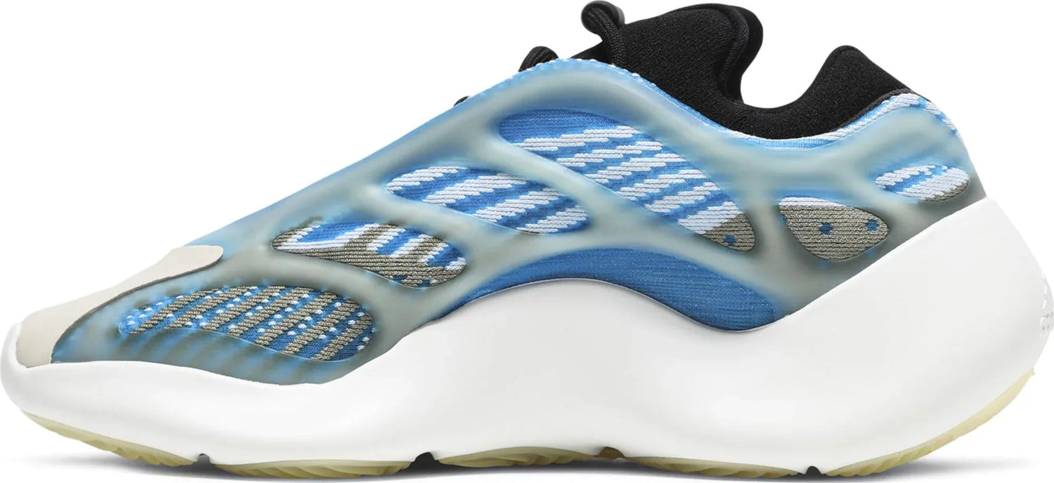 Yeezy 700 V3 – Arzareth