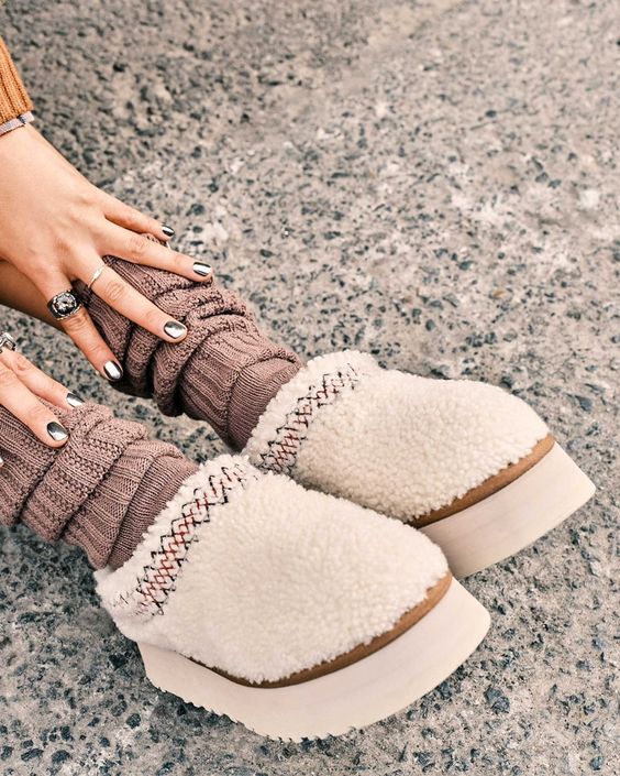 UGG Tazz Braid Natural