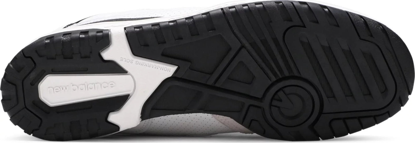 New Balance 550 – Sea Salt Black
