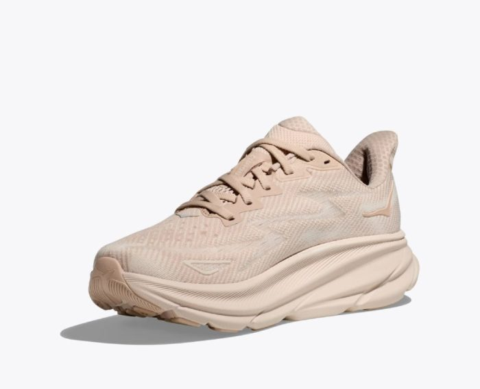 HOKA Clifton 9