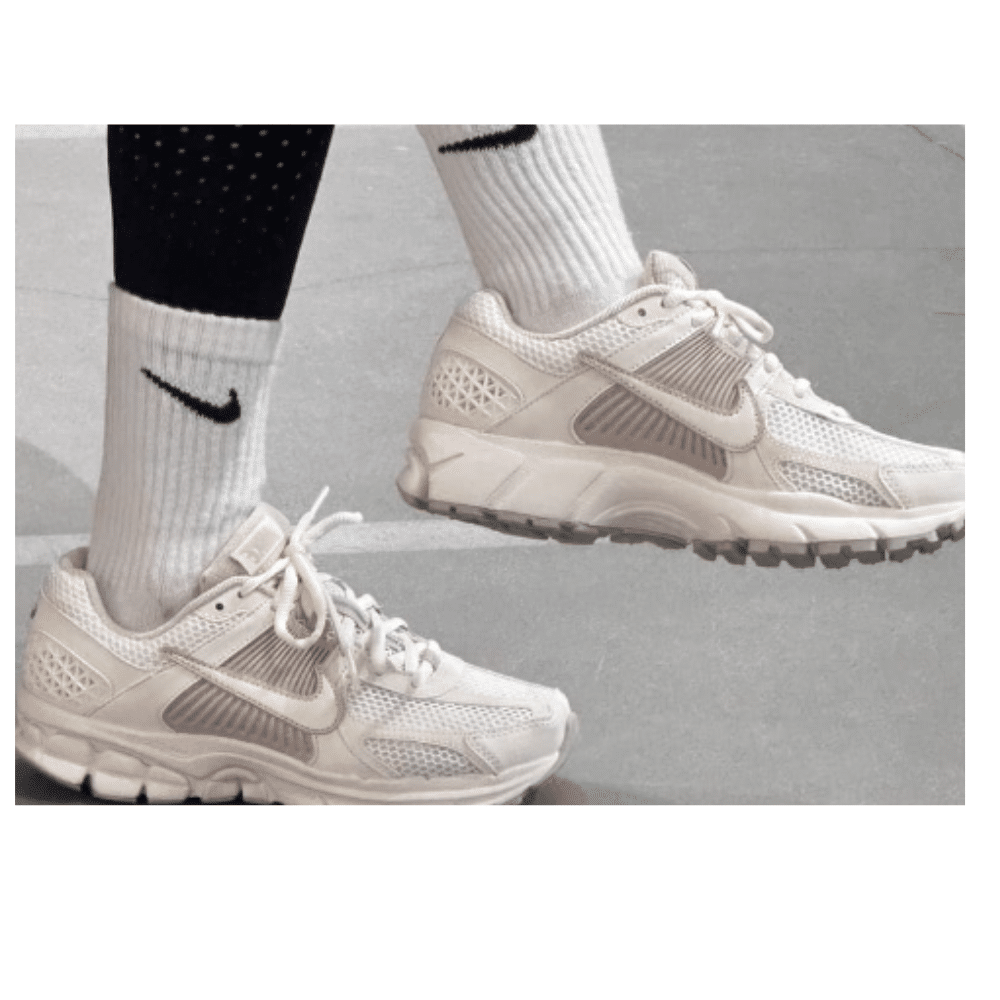 Nike Zoom Vomero 5 Sail Light Orewood Brown