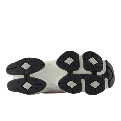 New Balance 9060 – Rose Sugar