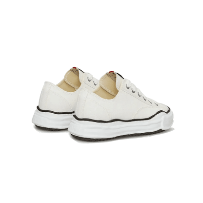 Maison Mihara Yasuhiro Peterson Low White