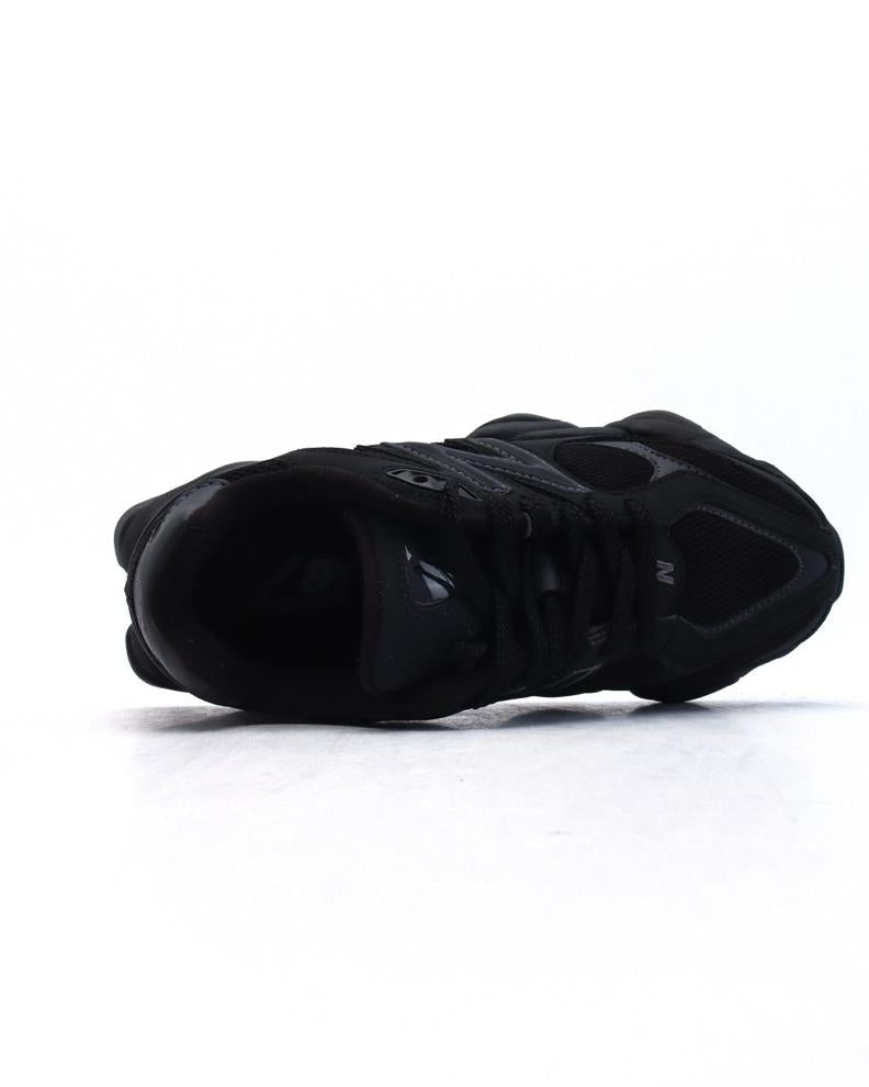 New Balance 9060 Triple Black