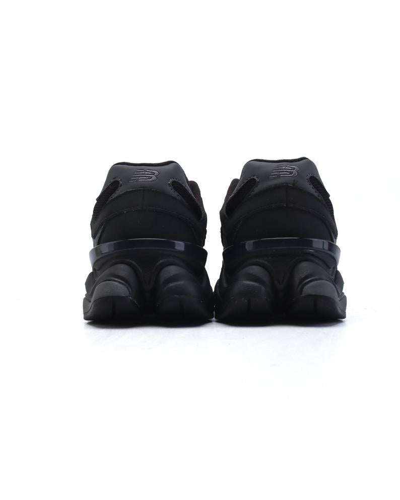 New Balance 9060 Triple Black