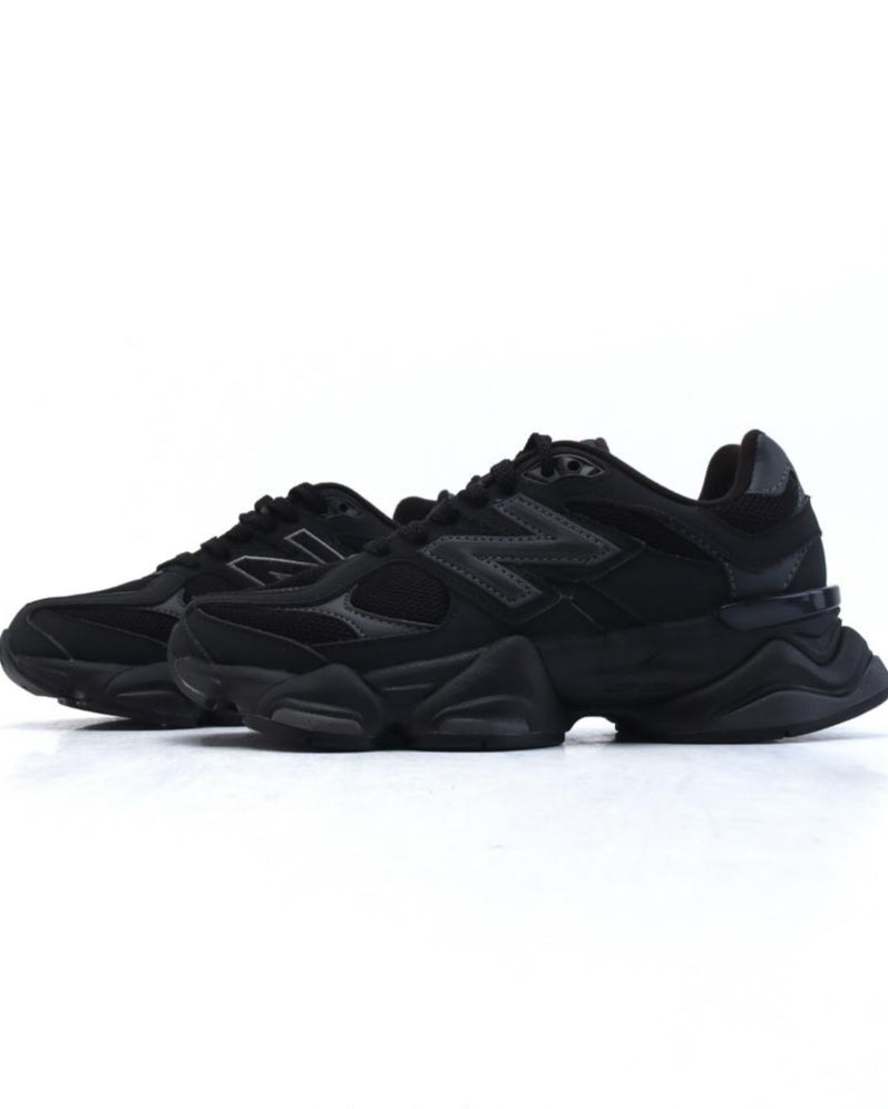 New Balance 9060 Triple Black