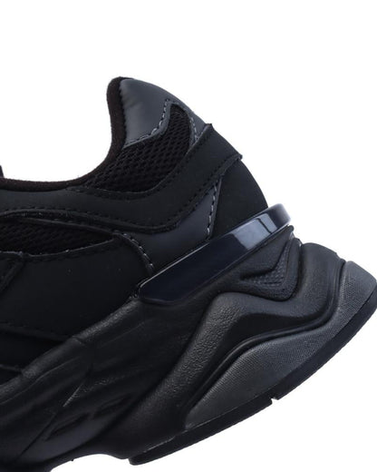 New Balance 9060 Triple Black