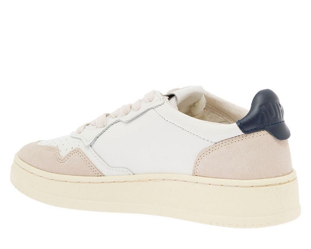 Autry Medalist Low-Top Sneakers