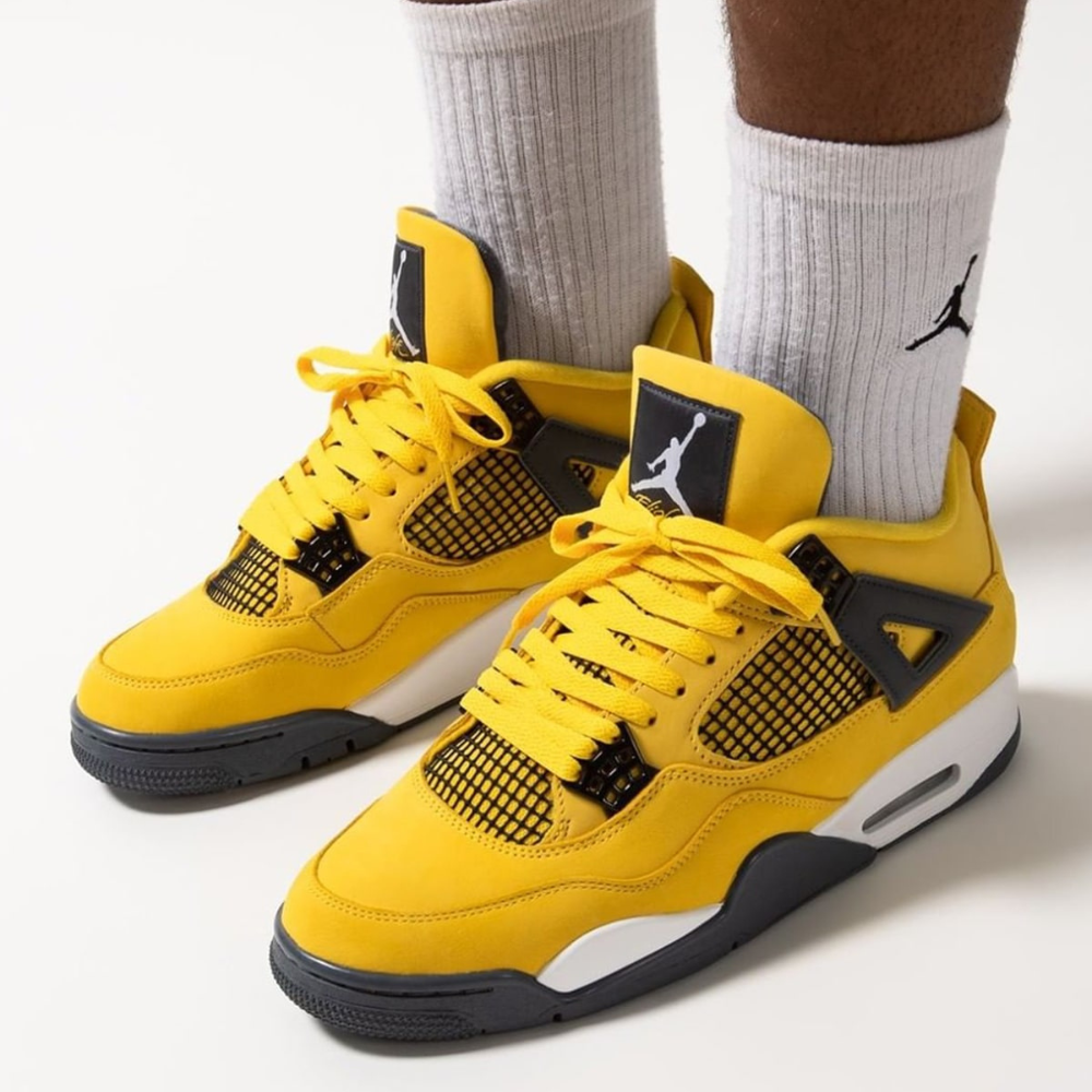 Nike Air Jordan 4 Retro Lightning