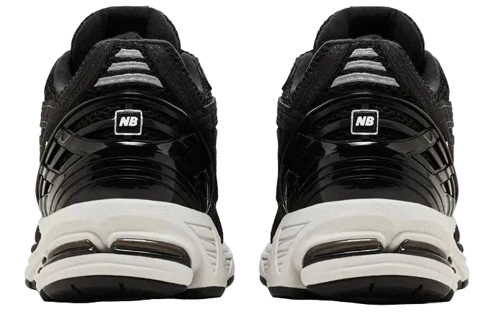 New Balance 1906 – Black White