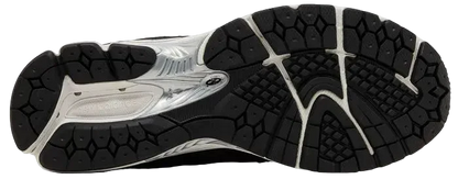 New Balance 1906 – Black White