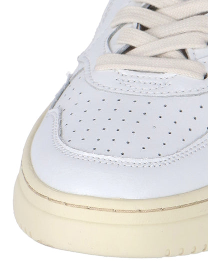 Autry Medalist Lace-Up Sneakers