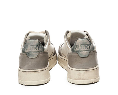 Autry Medalist Super Vintage Low-Top Sneakers