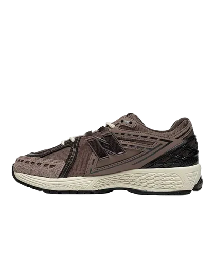 New Balance 1906 Bronze premium