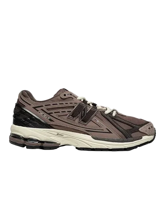 New Balance 1906 Bronze premium