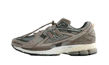 New Balance 1906 N.Hoolywood x INVINCIBLE Moonrock