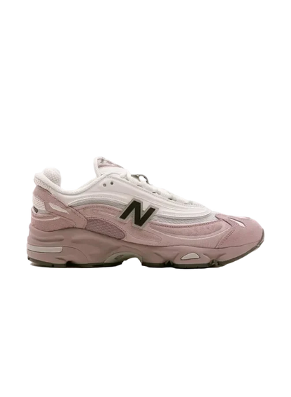 New Balance 1000 – Ice Wine Black