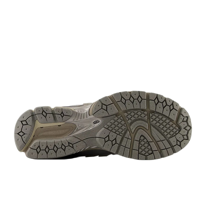 New Balance 1906 Silver Metallic with Timberwolf and Arid Stone