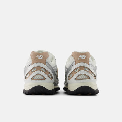 NEW BALANCE 204L - SILVER METALLIC with FLAT TAUPE