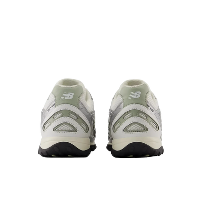 NEW BALANCE 204L - Silver Metallic Garter Snake
