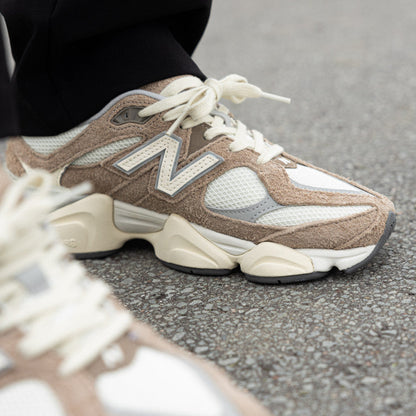 New Balance 9060 Driftwood